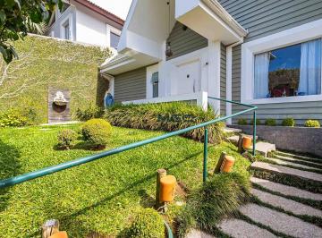 Casa · 300m² · 4 Quartos · 4 Vagas · Casa Alto Padrão no Tanguá