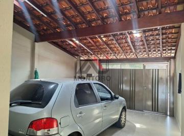 Casa · 110m² · 3 Quartos · 1 Vaga · Casa Padrão em Araraquara