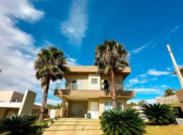 55e9005d8e000127ba5bf1f6329830d188e7c0a7 · Casa alto padrão à venda, 170 m² por R$ 1.190.000 - Ninho Verde II - Pardinho/SP