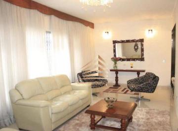 8347e8e016ebbef8cd0a0ac77580aa342ef6abfb · Vende excelente casa térrea na Vila Rosália, a passos do Lago dos Patos, com piscina e área gourmet,