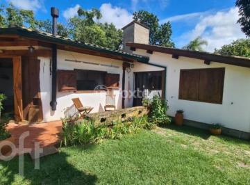 4b8b7857 · Casa, 2 dormitórios, 130 m², em São João do Rio Vermelho