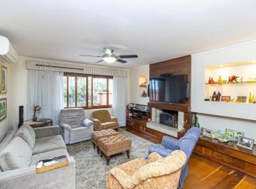 Casa · 340m² · 3 Quartos · Casa à venda - em Petrópolis