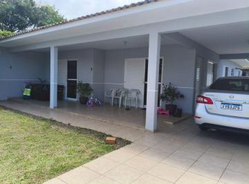 Casa de 4 quartos, Guaratuba · Casa Averbada a 400m do Mar - 3 Quartos (1 Suíte), Terreno Amplo na Av. Paraná - GUARATUBA