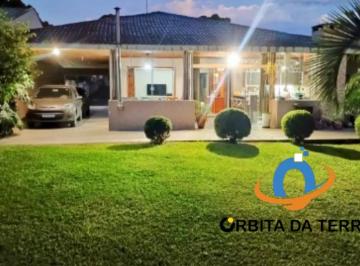 Foto 01 · Casa à venda em Piraquara-PR: 4 quartos, 4 banheiros e 240m² no Jardim Santa Helena