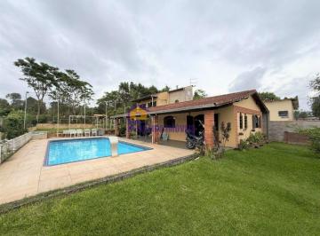 Casa de 4 quartos, Ibiúna · Ibiúna, sobrado as margens da rodovia a apenas 60km de SP