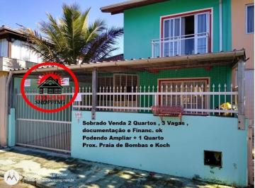 Casa de 2 quartos, Bombinhas · Sobrado em Bombinhas 2 quartos 2 banheiros 3 vagas prox. praia de Bombas , Koch
