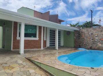 Casa de 3 quartos, Peruíbe · Casa com Piscina para locação definitiva em Peruíbe