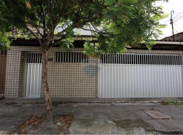 Casa · 322m² · 6 Quartos · Oportunidade no Cordeiro: Casa com 322m², 6 Quartos e 4 Vagas!