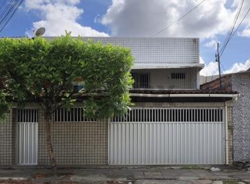 Casa · 322m² · 6 Quartos · Oportunidade no Cordeiro: Casa com 322m², 6 Quartos e 4 Vagas!