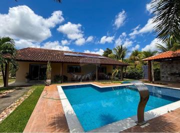 Casa · 355m² · 3 Quartos · 2 Vagas · Casa com piscina, área gourmet e energia solar no Km 6 de Aldeia Viva bem em Aldeia: casa espaçosa