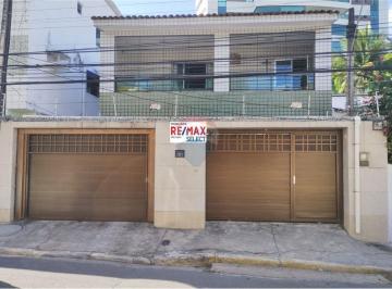 Casa · 218m² · 4 Quartos · 2 Vagas · Casa com 4 Quartos em Casa Forte – 7 Minutos da Praça e Próxima ao Shopping Plaza