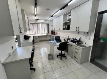 Comercial · 47m² · Vendo Sala / 51m² / Santo Antônio, Recife.