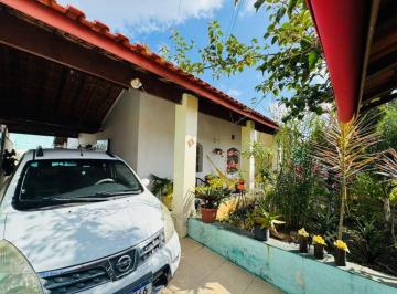 Casa de 4 quartos, Itanhaém · Casa com 4 quartos e piscina em Itanhaém.