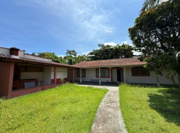 Casa de 2 quartos, Itanhaém · Casa para Venda, Itanhaém / SP. possui 02 dormitórios excelente quintal