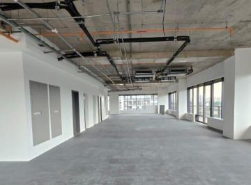 Comercial · 369m² · 10 Vagas · Sala comercial na Rua Funchal, N. 641 - 1° Andar • 369 m²