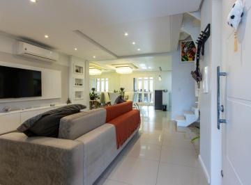 Impecável residência em alto padrão de construção e finamente decorada. Muito be · Casa sobrado, 3 quartos, 1 suite, 3 banheiros, 3 vagas em Ipanema