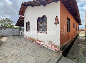 Casa · 390m² · 3 Quartos · 2 Vagas · Casa de 3 quartos à venda no Santa Cruz!
