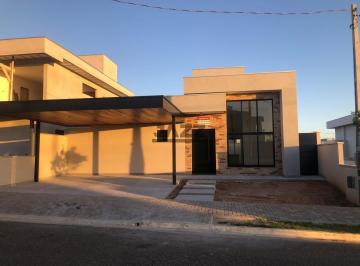 Casa · 159m² · 3 Quartos · 2 Vagas · Linda casa em condomínio fechado