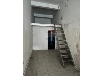 Comercial · 30m² · 1 Quarto · "Alugue: Ponto Comercial na Vila Gustavo, SP"