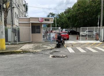 Apartamento · 43m² · 2 Quartos · 1 Vaga · Apartamento Moderno em Santíssimo na Rua Itaquê aluguel ou venda