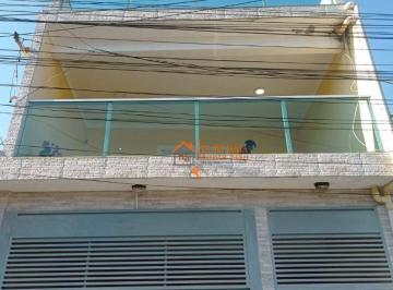 Casa · 200m² · 5 Quartos · 7 Vagas · Sobrado em Parque Flamengo, Guarulhos/SP de 200m² 5 quartos à venda por R$ 650.000,00