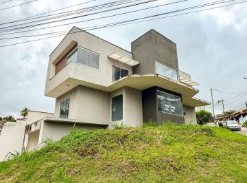 Casa · 260m² · 4 Quartos · 2 Vagas · Casa em Rio do Ouro, São Gonçalo/RJ de 260m² 4 quartos para locação R$ 4.400,00/mes
