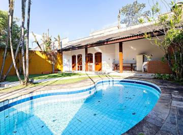 Casa · 468m² · 5 Quartos · 6 Vagas · Alto padrão no bolsão de Interlagos na parte alta do bairro