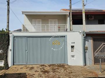 fb3d049cf275802f531dcbd2eed994e392beb3a0 · CASA/SOBRADO À VENDA DE 159m²  COM 2 SUÍTE.