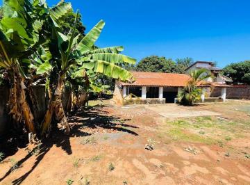b65ae7119524aad5965632b23eb2bfeb3bd5a8b9 · CHÁCARA DE 1250M² EM ÓTIMA LOCALIZAÇÃO PARA INVESTIR OU MORAR COM TRANQUILIDADE.
