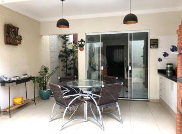 Casa · 130m² · 3 Quartos · 2 Vagas · Casa com 3 quartos à venda em Jardim caxambu - SP