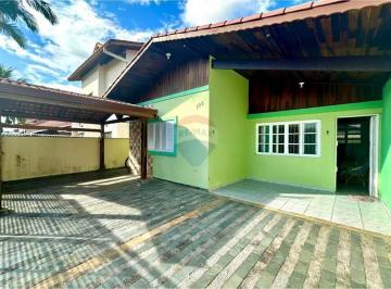 Casa · 153m² · 5 Quartos · 3 Vagas · Casa próximo ao mar em Peruibe
