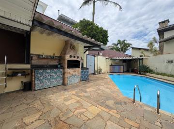 Foto 01 · Casa de Luxo em Condomínio em Cotia-SP: 4 quartos, 2 suítes, 3 salas, 3 banheiros, 4 vagas, 258m² - 