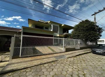 Casa · 445m² · 4 Quartos · 2 Vagas · Casa 4 quartos em Nossa Senhora do Rosário, São José |