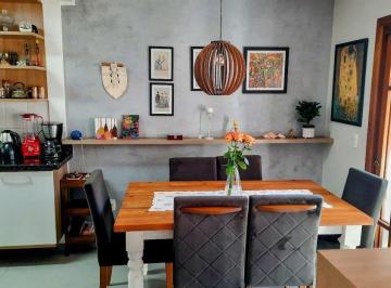 Casa · 177m² · 3 Quartos · 2 Vagas · Um Condomínio estilo Serrano em Poa, a 7 Min da Orla.
