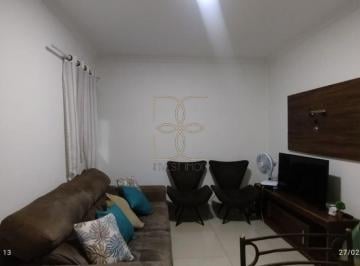 Apartamento de 2 quartos, Guará · Rua 14 - Polo de Modas - Apartamento de frente no 1º Andar