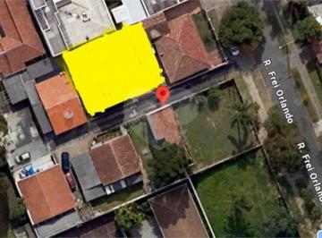 Terreno , Curitiba · Ótimo terreno em rua com condomínio constituído,