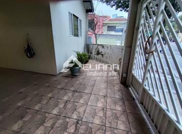 Casa · 196m² · 4 Quartos · 2 Vagas · Casa térrea com edícula, 4 quartos no total - B. Boa Vista