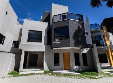 Casa · 121m² · 3 Quartos · 1 Vaga · Sobrado à venda com 3 quartos no Uberaba em Curitiba
