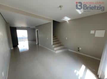 Casa · 81m² · 2 Quartos · 1 Vaga · Casa Geminada semi mobiliada à Venda no Bom Retiro, Joinville por R$590.000