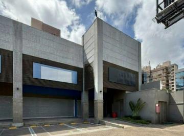 50035_iA5Ou9R789tW4475V_5003569a1e543d9144.jpg · Loja 300m² com pé-direito duplo