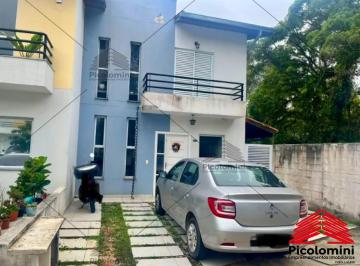 Foto 01 · Casa em Condomínio à Venda em Cotia-SP - Jardim Rebelato: 3 Quartos, 3 Banheiros, 2 Vagas de Garagem