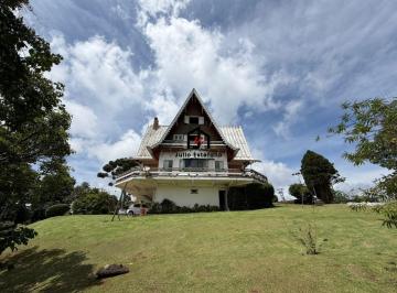 Casa · 2162m² · 6 Quartos · Casa à venda - em Campos do Jordão