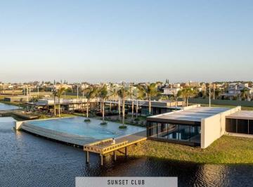 Terreno · 250m² · Lote no Condomínio Sunset Xangri-lá
