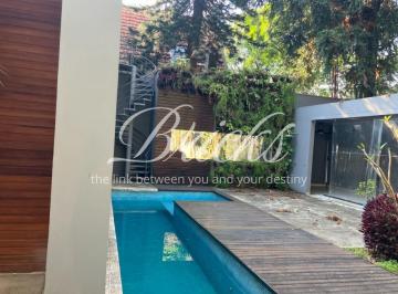 Casa · 695m² · 5 Quartos · 8 Vagas · SOBRADO VENDA CAMPO BELO - 5 SUÍTES - PISCINA