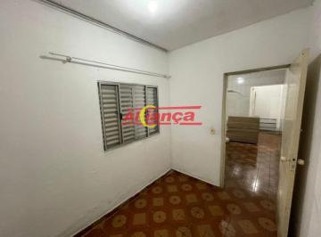 Casa · 40m² · 1 Quarto · Casa 40m², com 1 quarto à Locação Picanço - R$ 1.000,00