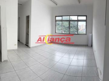 Comercial · 70m² · Sala Comercial,70m², com 2 banheiros á locação no Centro por R$ 2.000,00