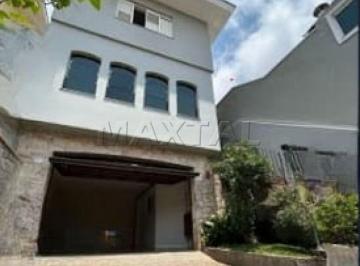 Casa · 220m² · 3 Quartos · 4 Vagas · Excelente oportunidade para você, venha conhecer esse magnífico imóvel e surpreenda-se com essa ofer