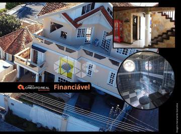 Casa · 400m² · 4 Quartos · 2 Vagas · Tiplex com 4 Quartos e 6 Banheiros  em Santa Felicidade.