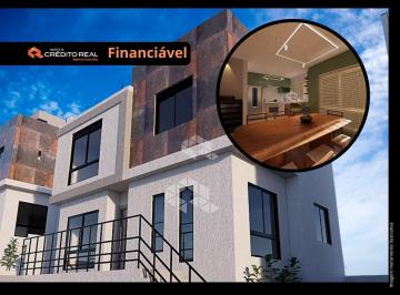 Casa · 171m² · 3 Quartos · 2 Vagas · Triplex com 3 quartos e 3 banheiros em Curitiba-PR.