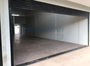 Comercial · 230m² · 3 Vagas · OPORTUNIDADE NO PISTÃO SUL! Loja com Mezanino | Estacionamento | 230m² | Fachada em Vidro